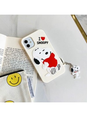 スヌーピー iphone 13/13 pro/13 pro max/13 mini/12/11ケース 面白い ブランド ジャケット型 Snoopy ペンダント付き ストラップ穴 激安 ソフトシリコン ア イフォン13/12/11/xr/x/xs/8/7カバー  耐衝撃 高級感 おしゃれ メンズ レディーズ