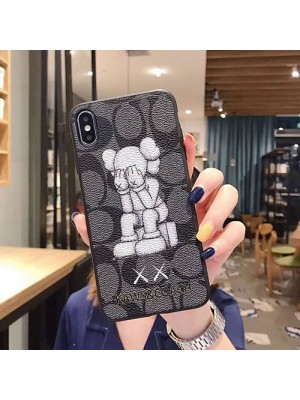 KAWS コーチ コラボ iphone 14/13 mini/14 pro/14 pro maxケース ブランド ペアお揃い ジャケット型 カウズ モノグラム 人気 アイフォン14/14プロ/13ミニケース おまけつき メンズ レディース