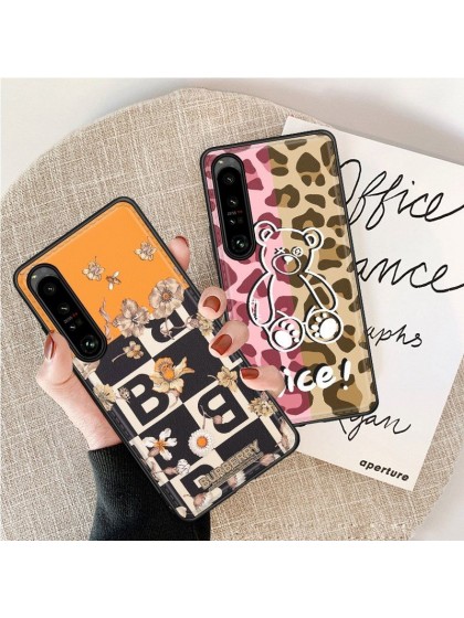 ルイヴィトン/LV バーバリー/Burberry フェンディ/Fendi ブランド iphone 1..