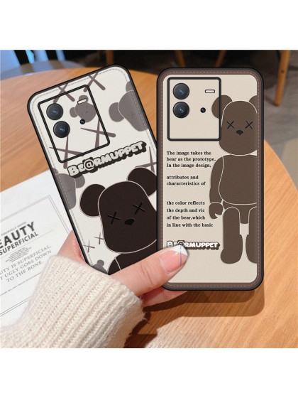 Be@rbrick/ベアブリック カウズ/KAWS ブランド iphone 14/14 Pro/14..