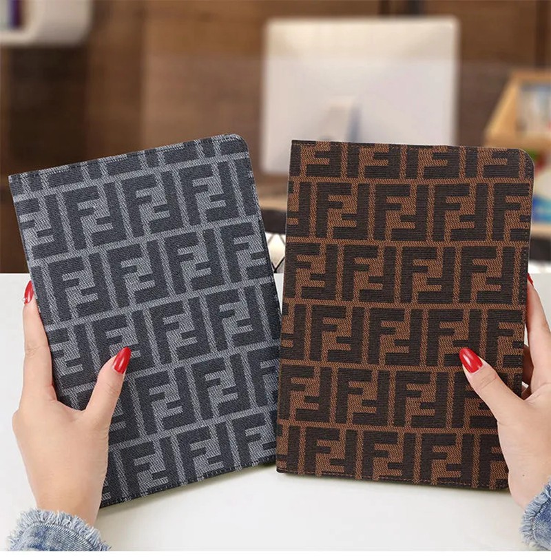 Fendi アイパッドプロケース2021横開き