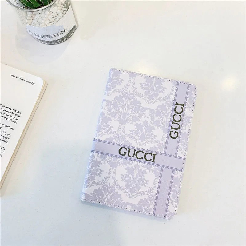 GUCCI iPad Proケース 11/12.9インチ