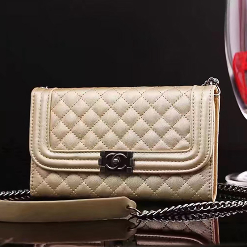 Chanel ブランド お洒落バッグ チェーン アイフォン13カバー 女性愛用