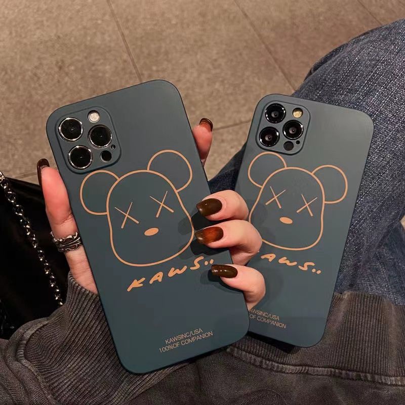 KAWS ハイブランド iphone 13/13 pro/13 mini/13 pro maxケース カウズ ジャケット型 モノグラム 熊頭