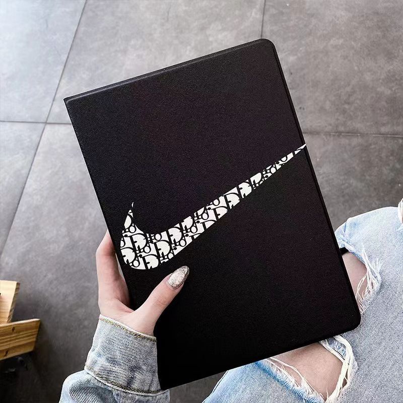 Nike Dior コラボ ディオール ナイキ ハイブランドipad 10/pro 2022ケース おしゃれ 手帳型 スタンド機能 レザー製